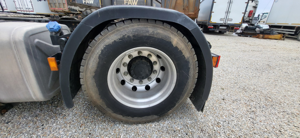VASOL HV7 4x2 Седельный тягач DFD4189 (Дизельный, 13.0 л, 530 л.с. АТ)