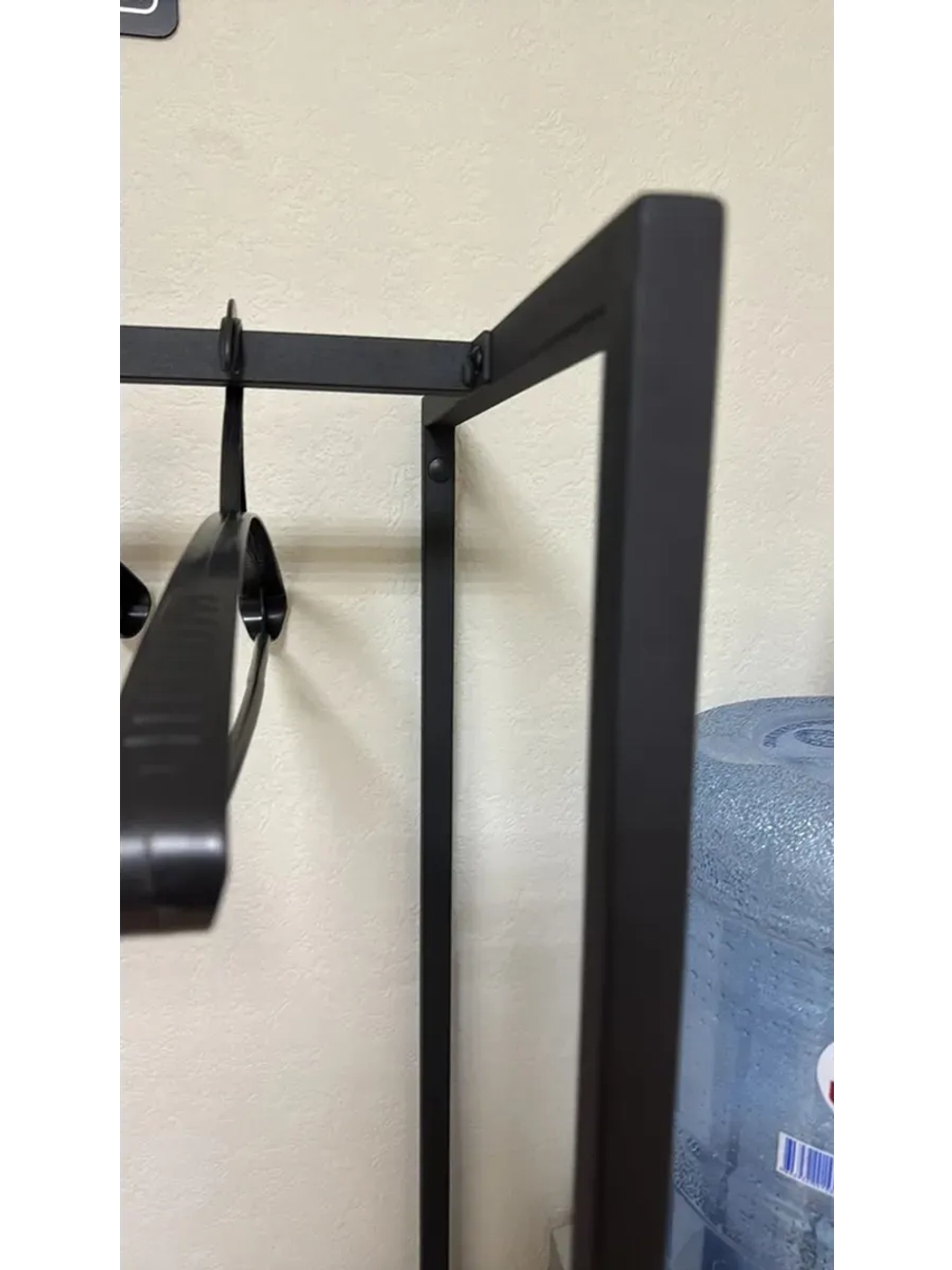 Вешалка напольная для одежды Berta mini