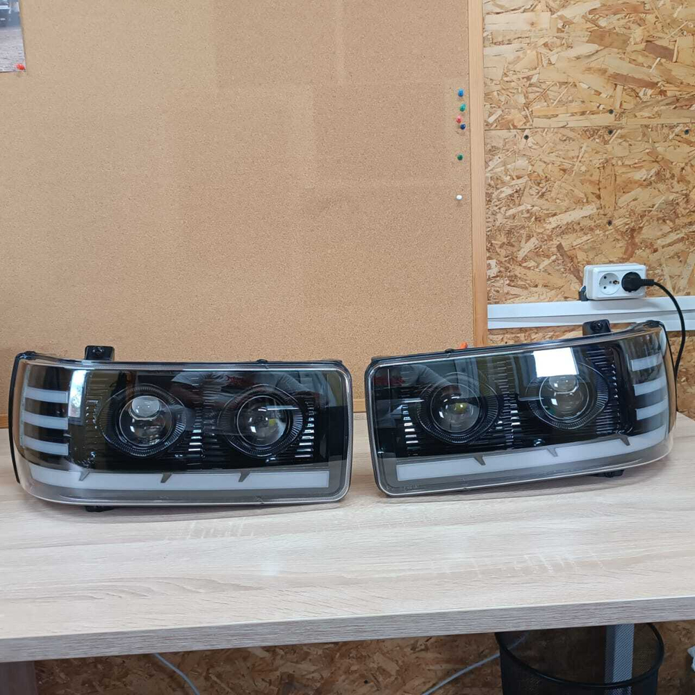 Фара передняя DAF 105 LED Левая+Правая (комплект) 1743684 / 1832396 / 1832397 / 1743685