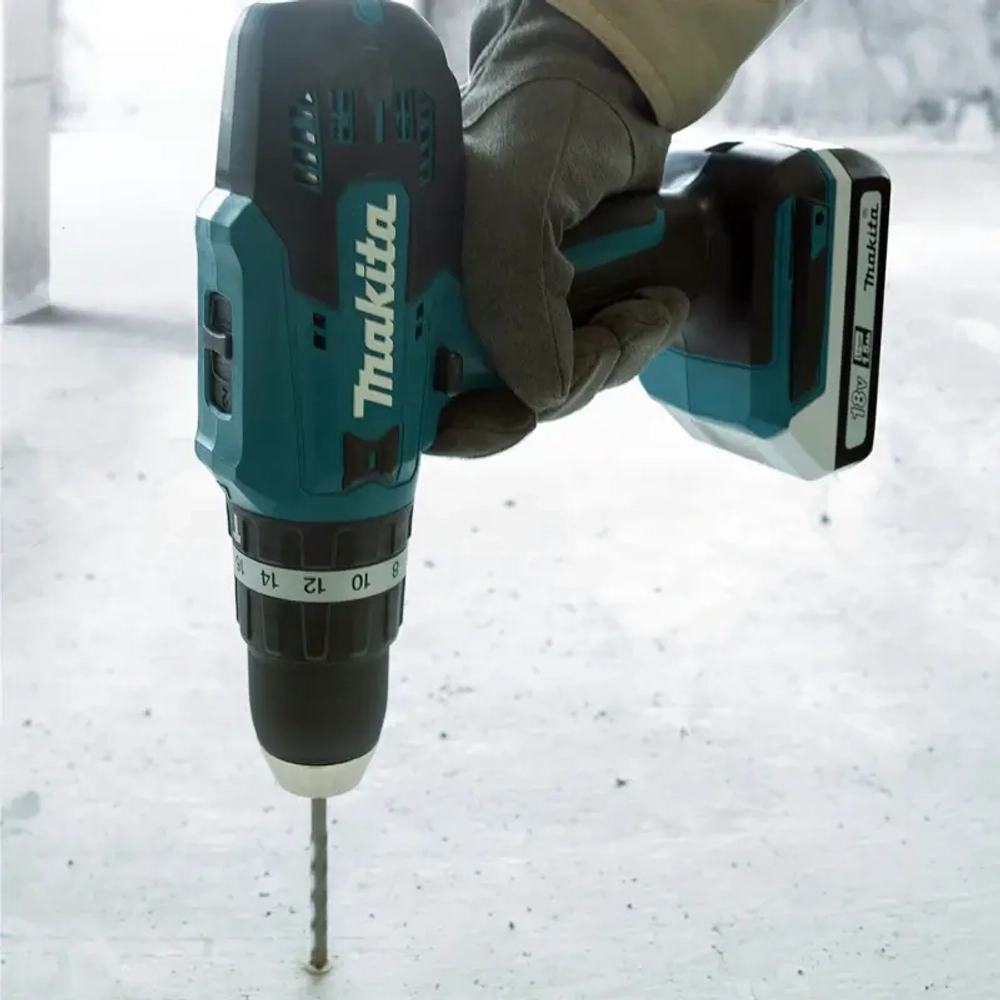 Makita HP488D002 аккумуляторная ударная дрель-шуруповерт (2 х 1,5 Ач, З/У)