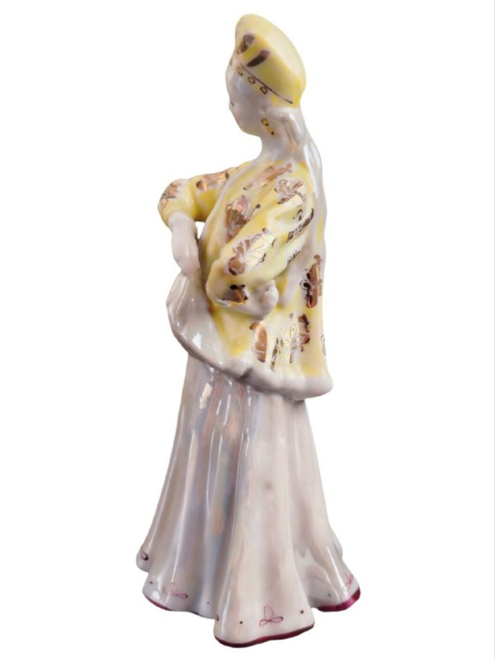 Фарфоровая статуэтка "Лебедушка" в желтой шубке (Дулево)