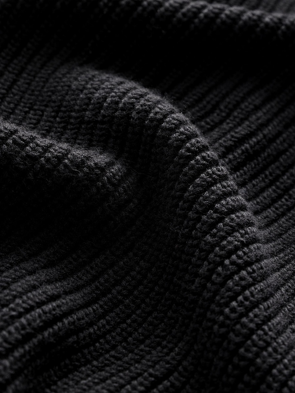 Жилет вязаный на молнии для мальчика Next K84-095, Черный