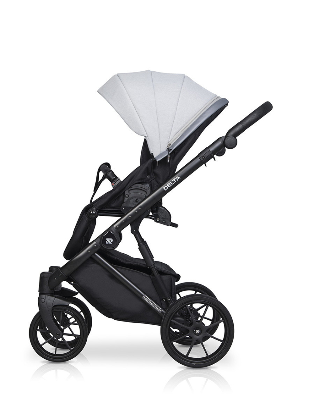 Детская коляска Riko Basic Delta 2 в 1 01 grey fox