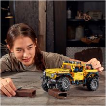 Конструктор LEGO Technic Jeep Wrangler 42122