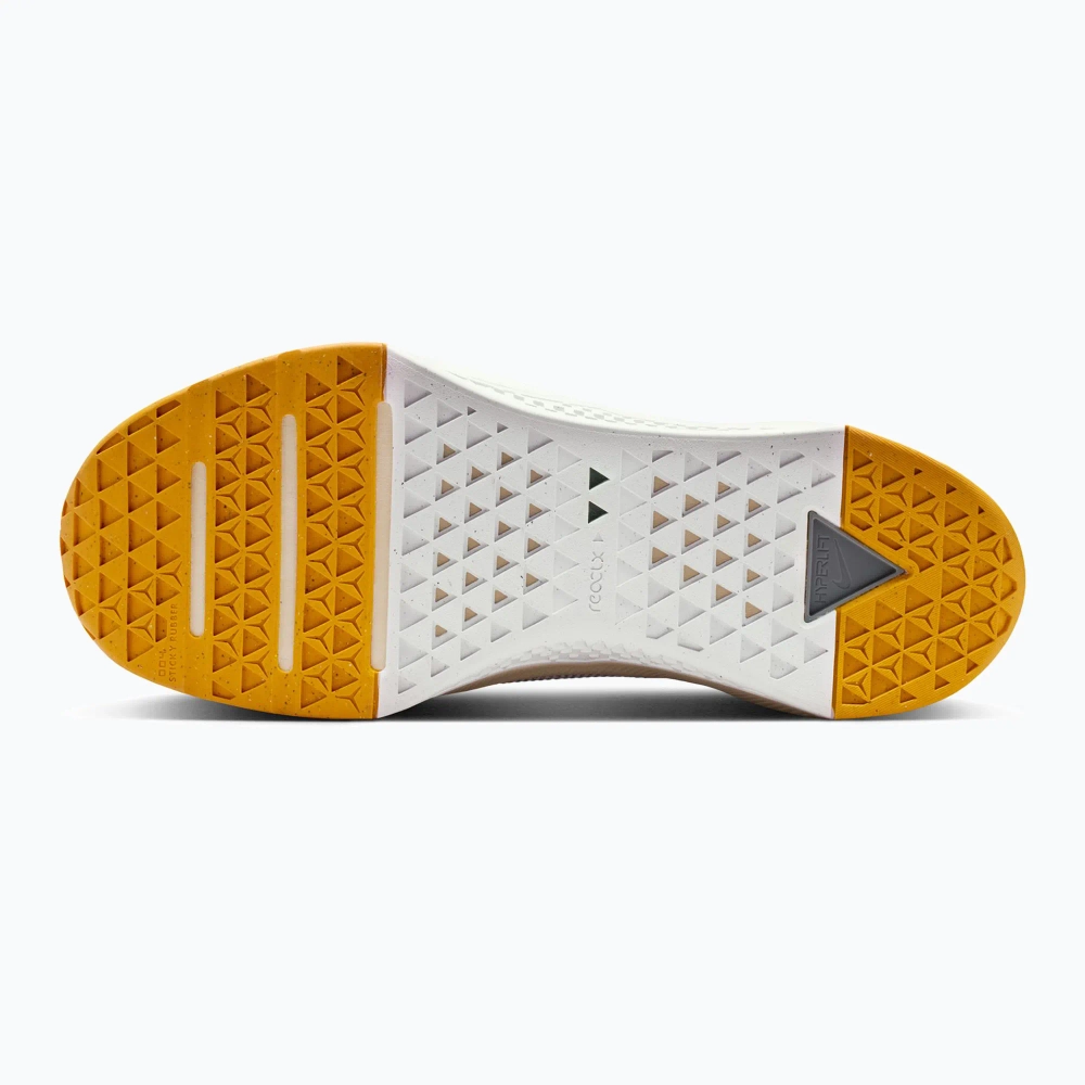 Штангетки Nike Metcon 10 light khaki/gold leaf/iron grey