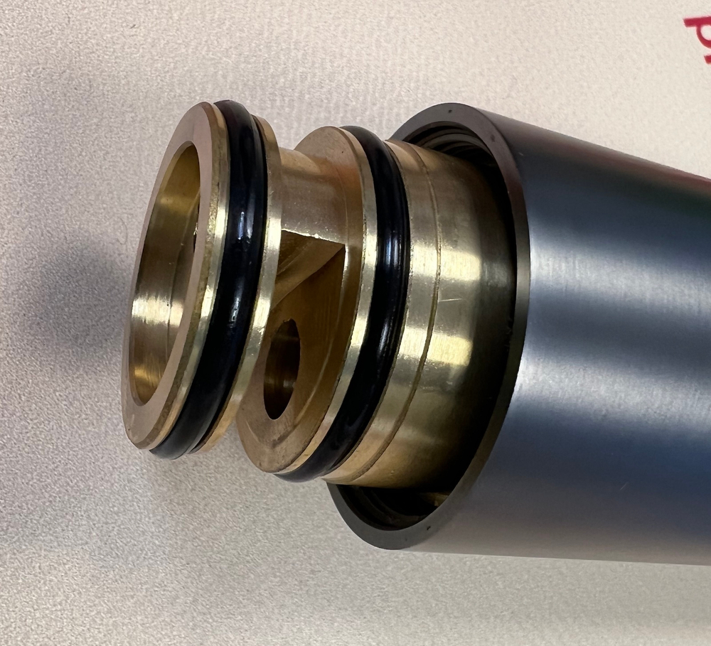 Смеситель напольный для ванны с душем Timo Saona 2310/18Y-CR черное золото