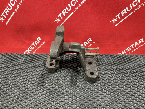 Кронштейн двигателя передний правый