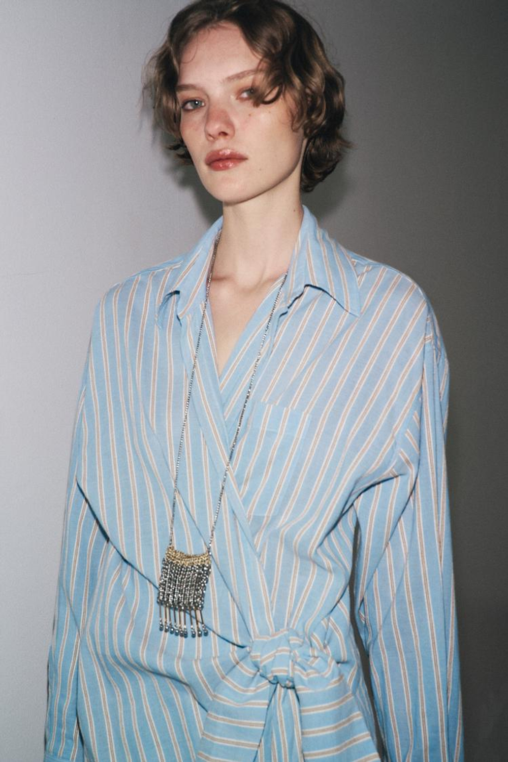 ZARA ПЛАТЬЕ НА ЗАПАХ В ПОЛОСКУ — ZW COLLECTION, СИНИЙ