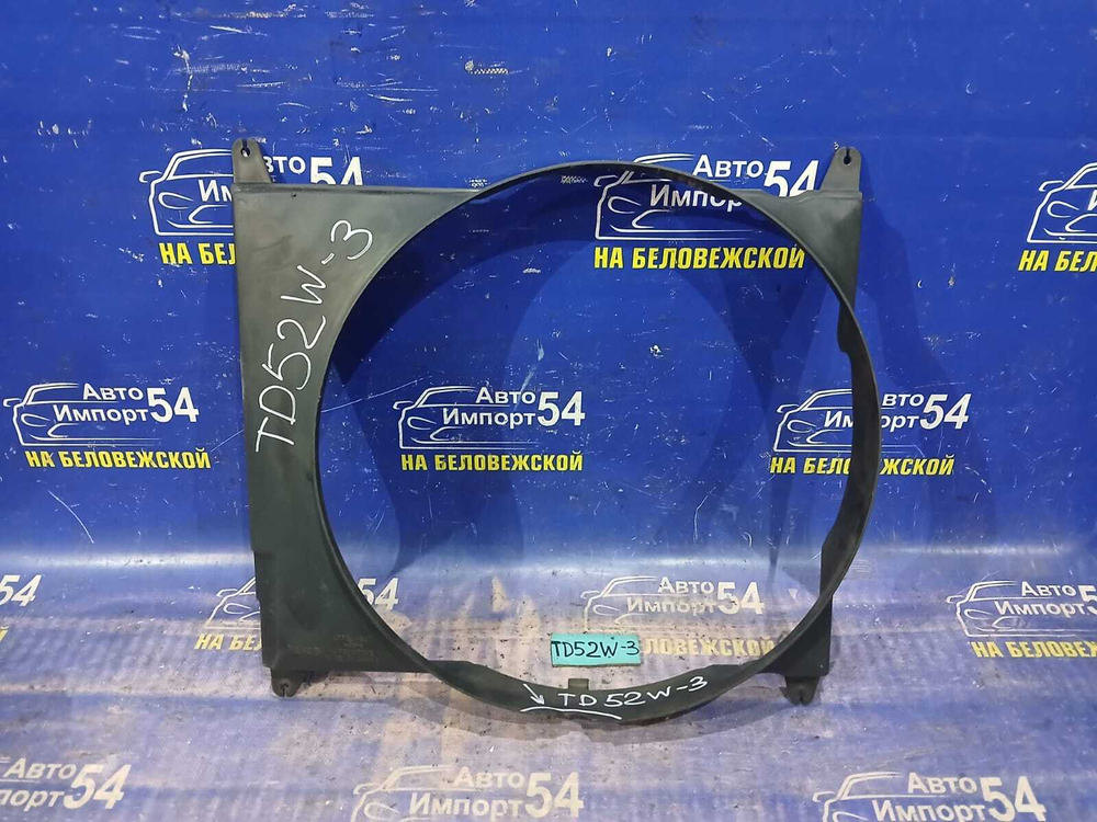 Диффузор радиатора двигателя SUZUKI ESCUDO 2000