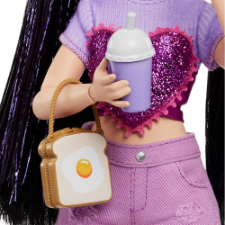 Barbie Dream Besties - модная кукла Рене + 8 аксессуаров HYC24 / артикул   HYC20 HYC24  / GTIN 194735243303