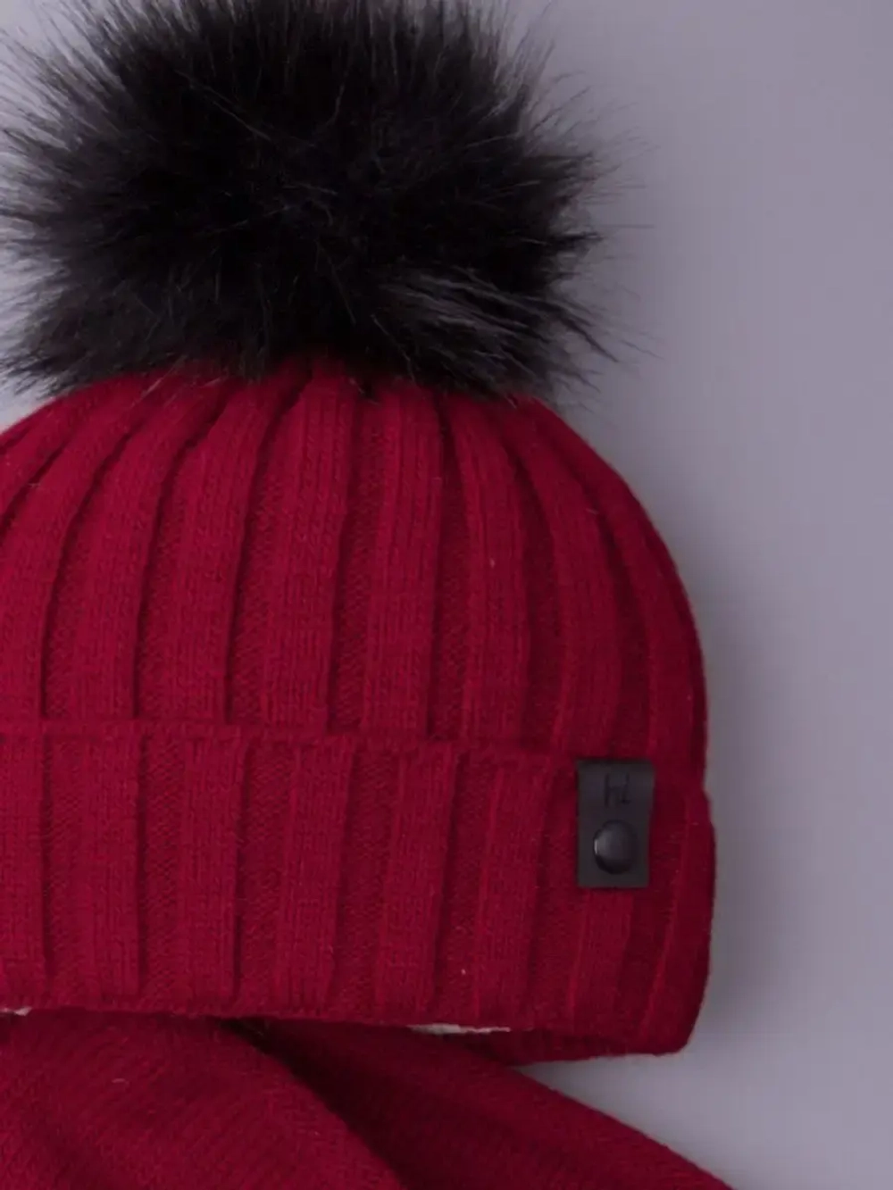 Шапка детская зимняя вязаная с помпоном и снуд