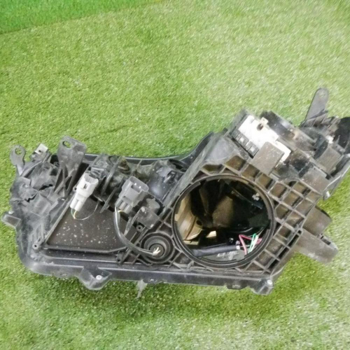 Фара правая Toyota RAV4 4 CA40 (2015-2019) LED