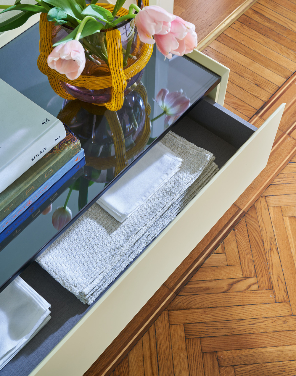 Шкаф Cassina GHOST BOX