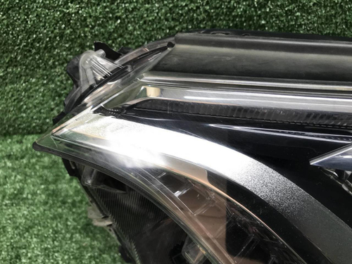 Фара левая Toyota Rav 4 CA40 (2015-2019) LED