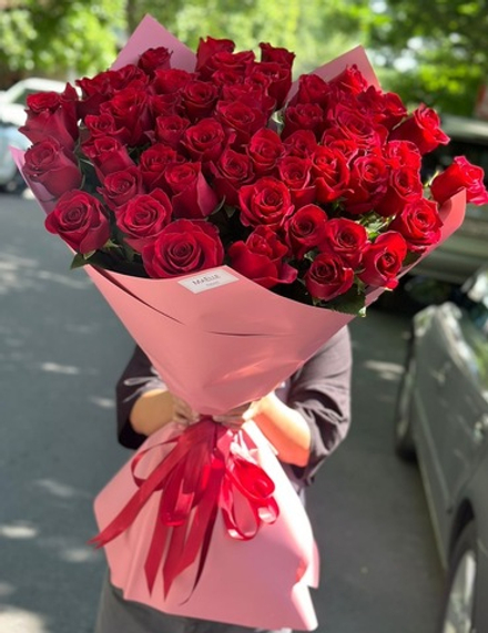 Букет из 51 красной розы