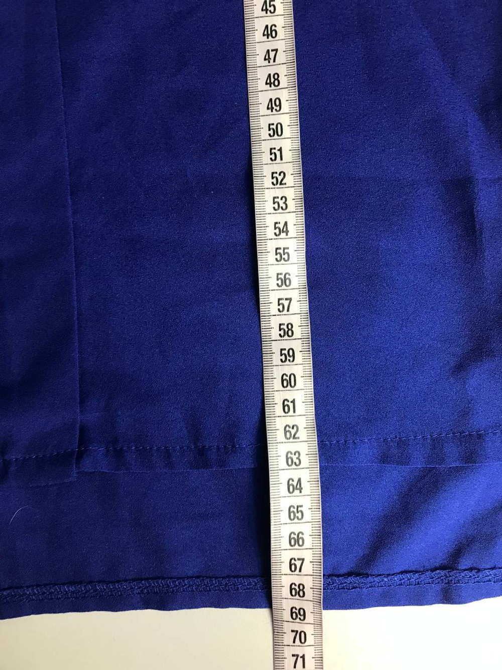 Блузка насыщенного цвета, визуально на 46 размер