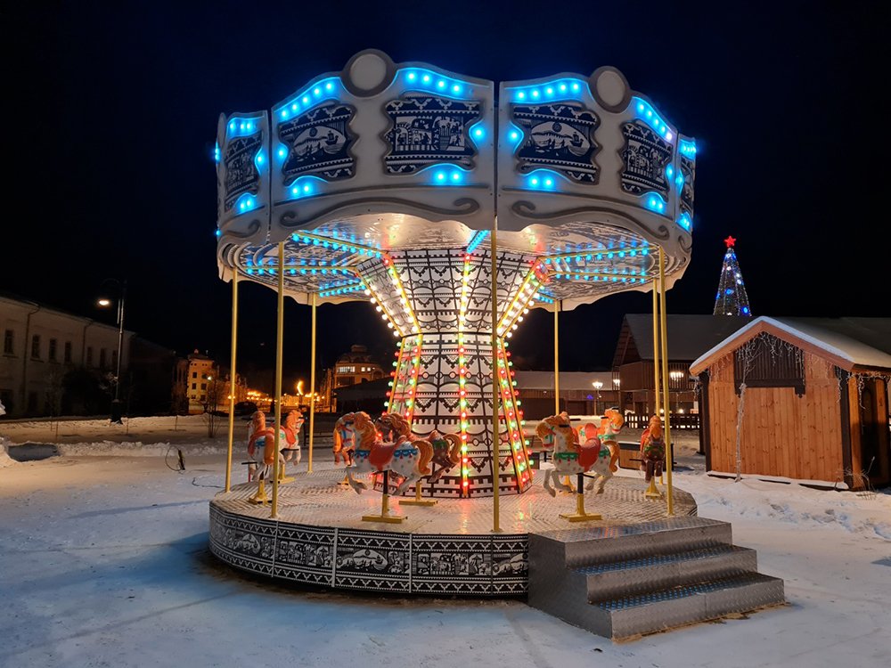 Карусель Семейная "Манеж" 18-28 мест