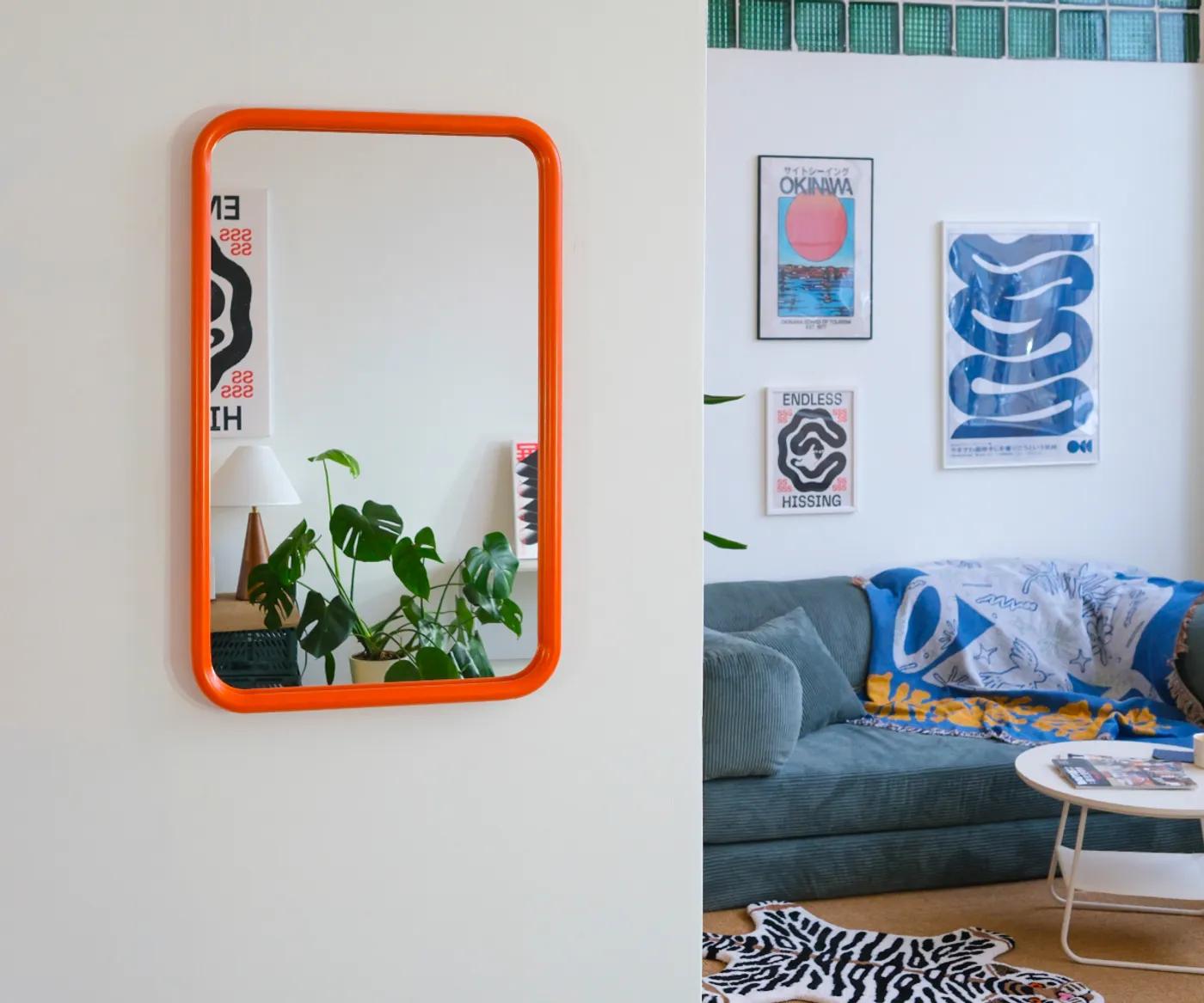 Зеркало на металлической раме 50х80 см, оранжевое