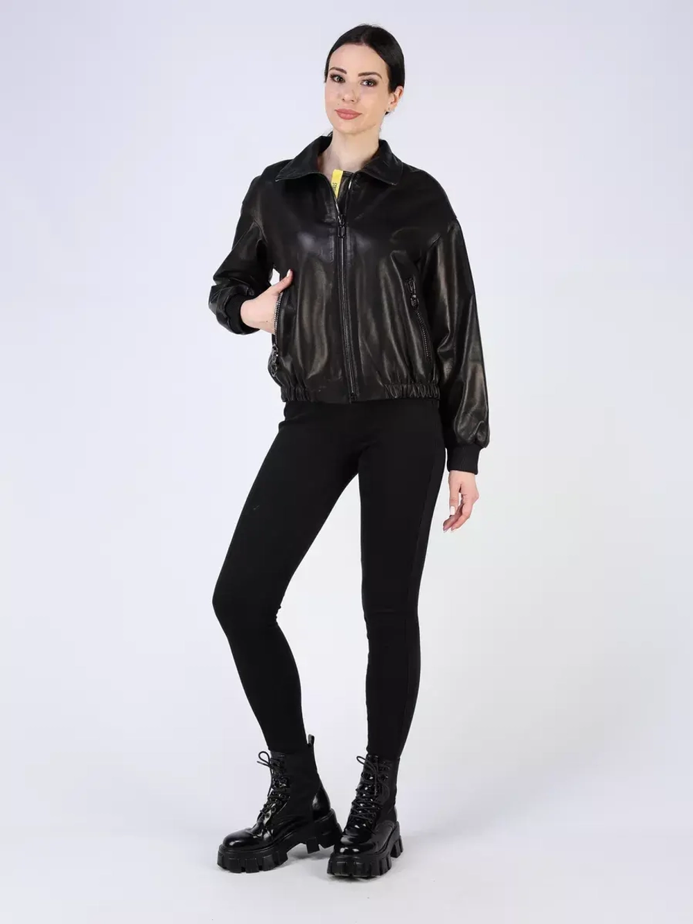 Кожаная куртка демисезонная бомбер