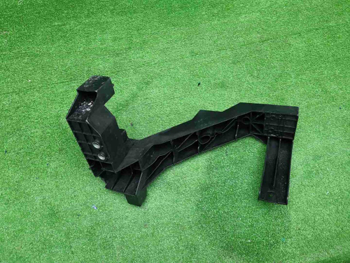 Кронштейн фары левый Москвич 3 (2022-н.в.)