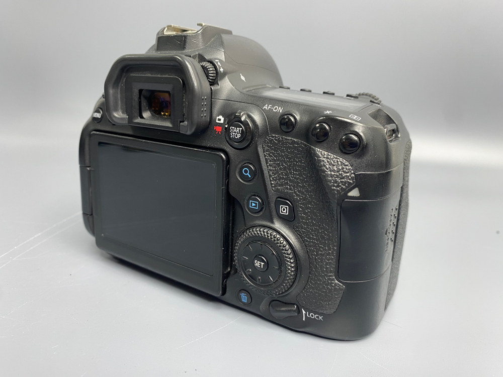 Canon EOS 6D Mark II 30.000 кадров