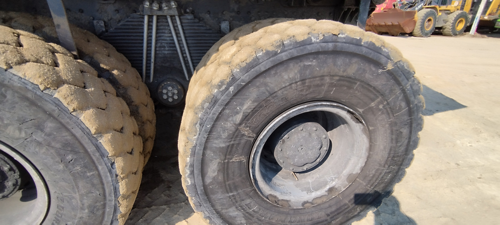 LGMG MT106H 6x4 Карьерный самосвал MT106H (Дизельный, 12,5 л, 530 л.с., АТ)