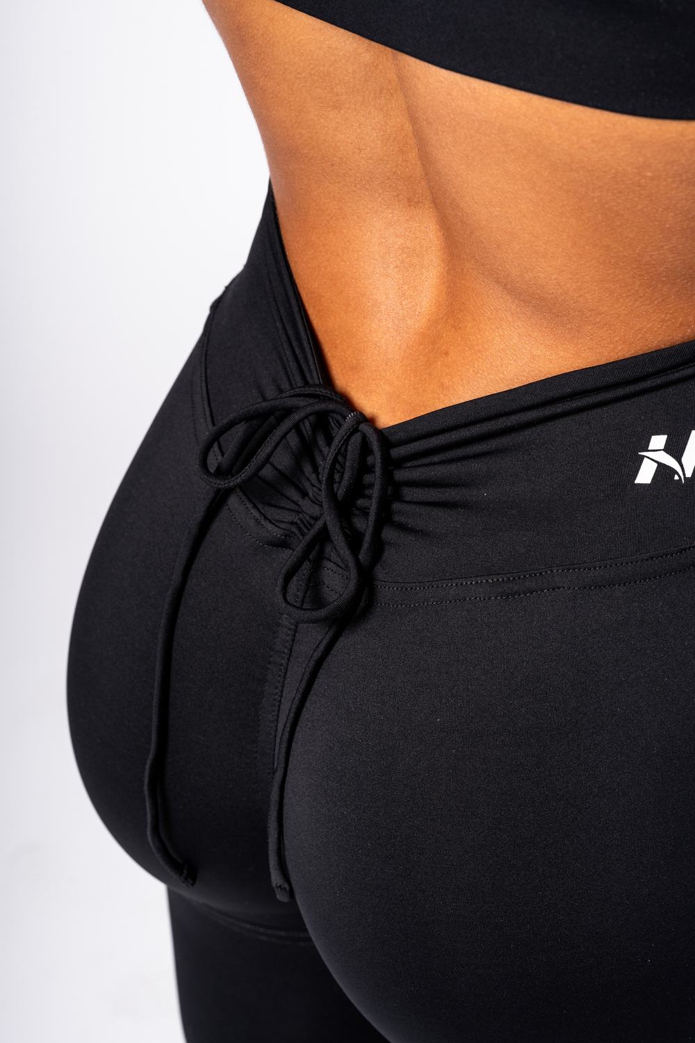 Леггинсы V-Cut Lace-Up Sculpting Leggings OWN YOUR POWER 426 Черные