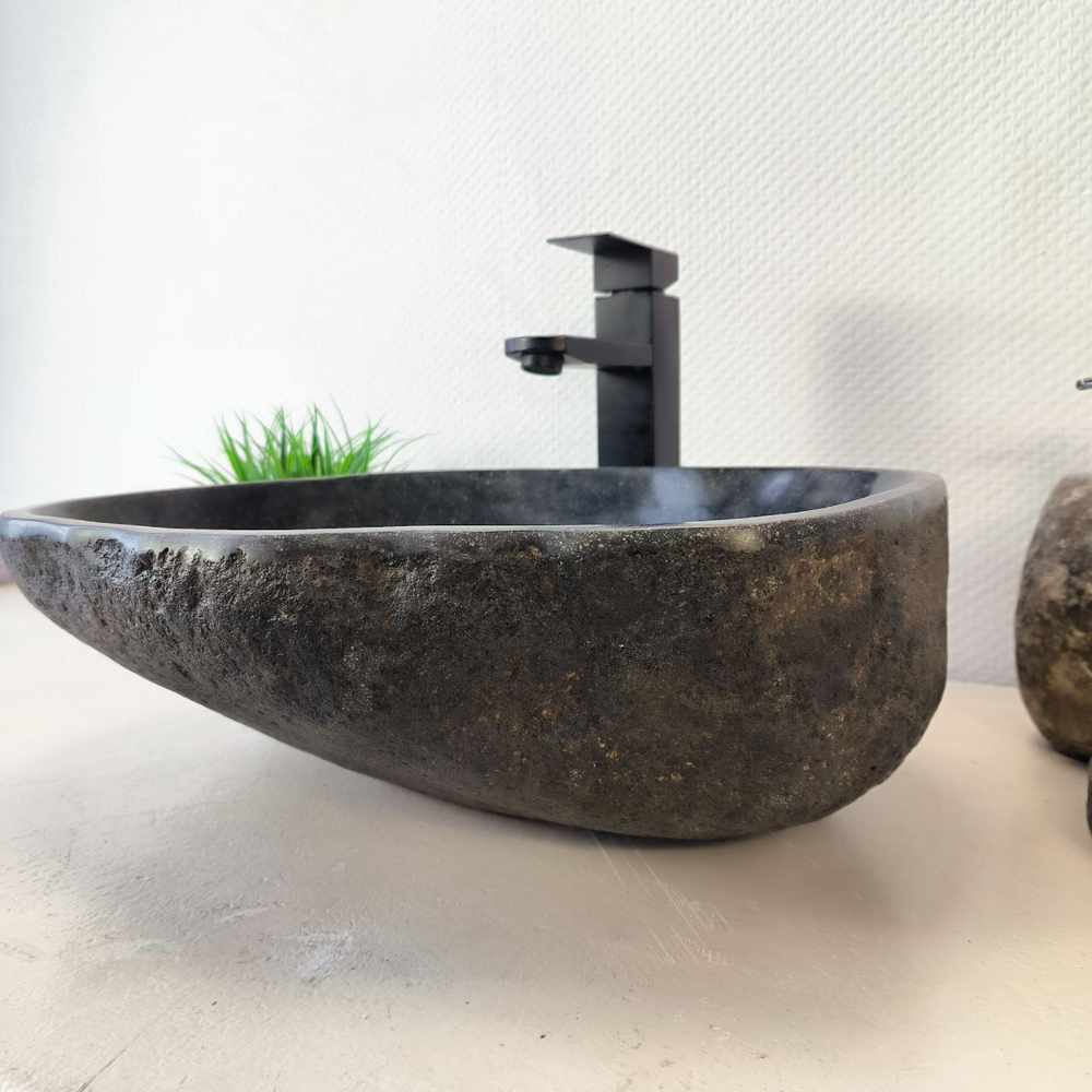 Раковина из речного камня RS-66032 47х36х15 из натурального камня