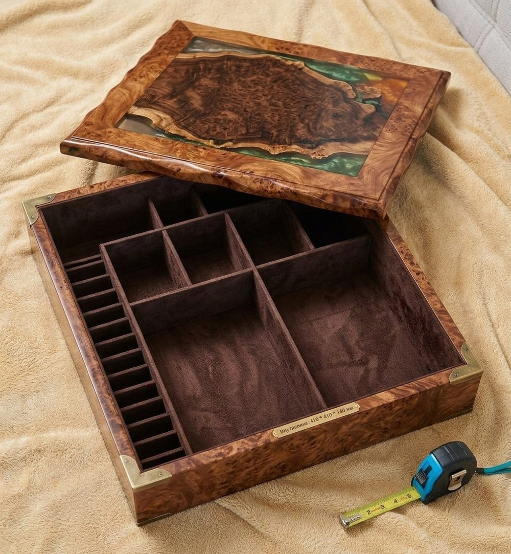 Игровая шкатулка из капы