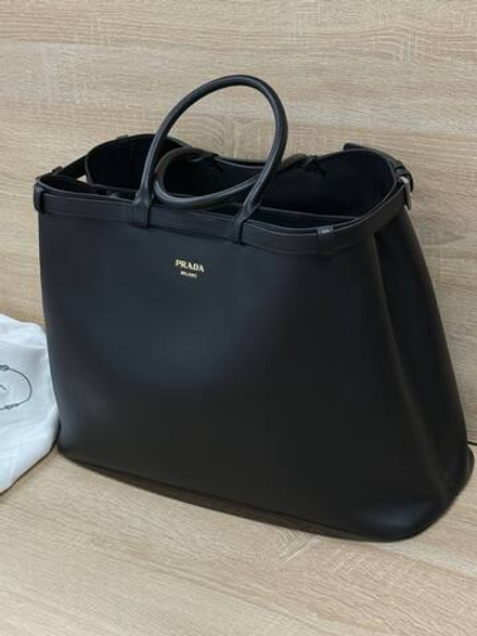 Сумка Prada