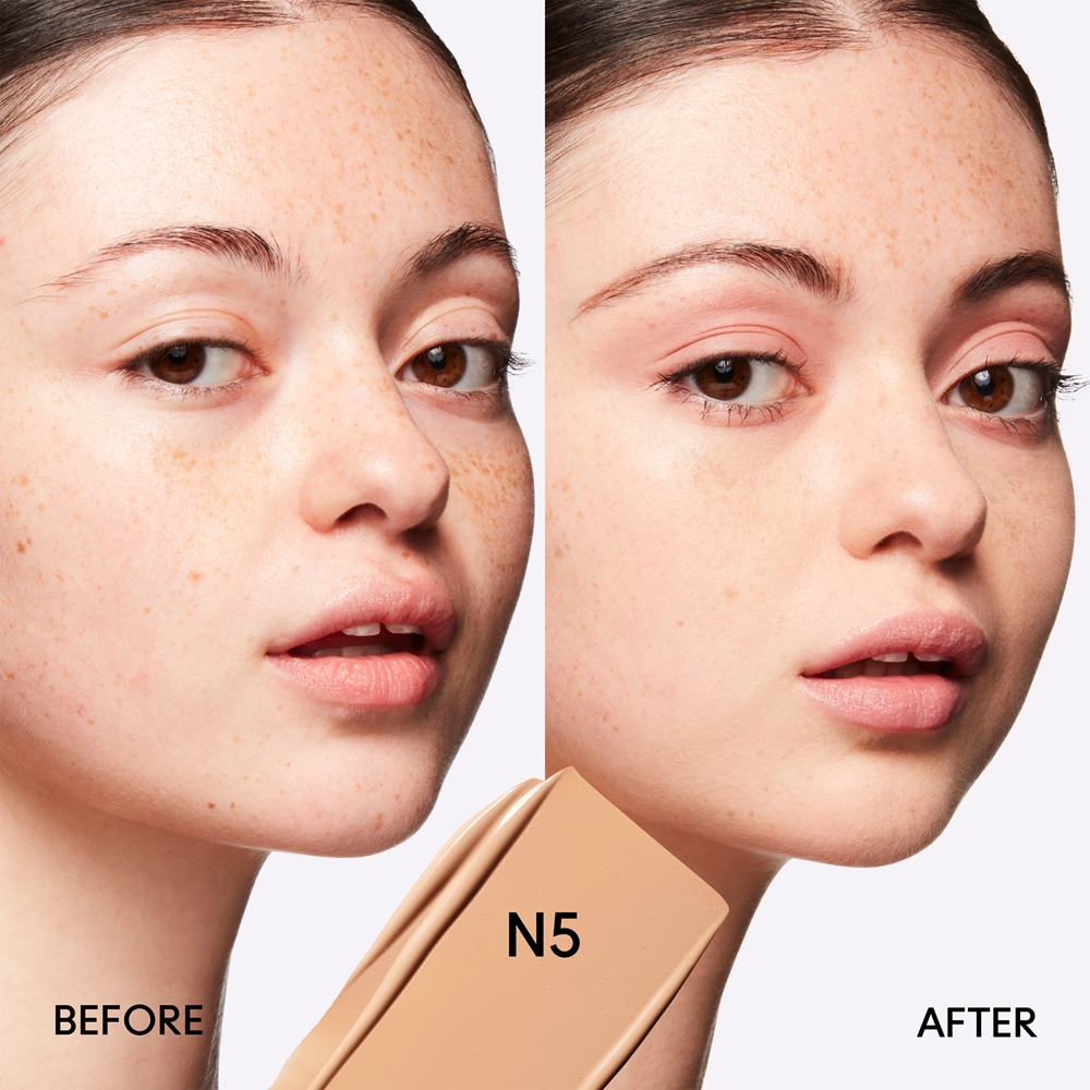 MAC Cosmetics Studio Fix Fluid SPF 15 24HR Matte Foundation + Oil Control - Тональная основа матирующая SPF 15 оттенок N5, 30 ml