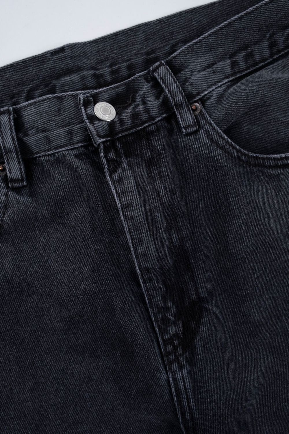 Джинсы Sailor Paul Relaxed Fit выбеленный серый