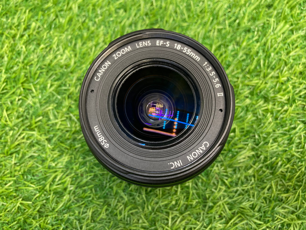 Canon 1100D kit 18-55mm 3.5-5.6 ll 15.000 кадров