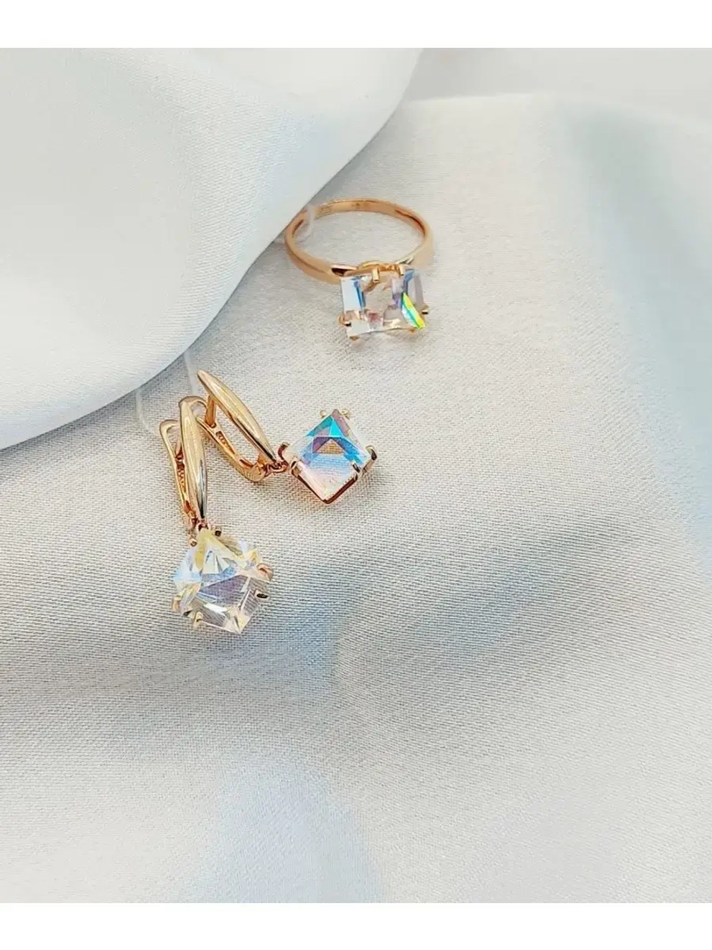 Комплект ювелирных украшений золото 585