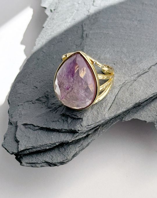 Кольцо с аметистом безразмерное