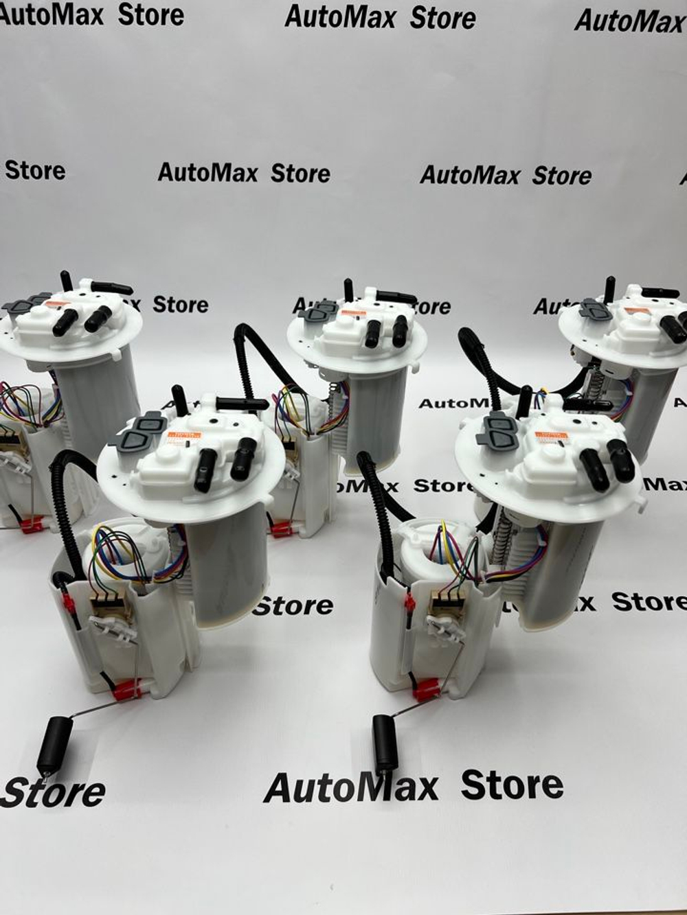 Насос топливный для Toyota Camry 70, 2,0/2,5 литра, 7702033610/7702033501 ОРИГИНАЛ