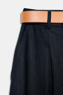 ZARA БРЮКИ ИЗ ЛЬНА С ЗАЩИПАМИ И РЕМНЕМ, МОРСКОЙ СИНИЙ