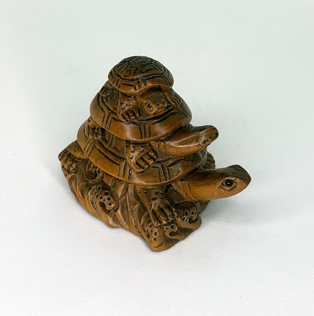 Нэцкэ Три черепахи