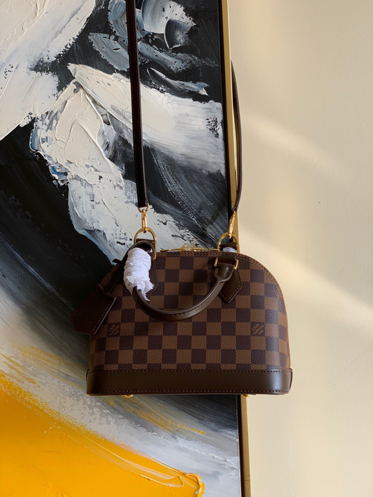 Louis Vuitton Alma BB
