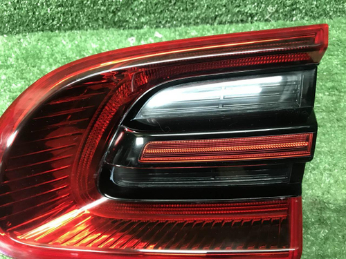 Фонарь правый внутренний Porsche Macan (2014-2018)