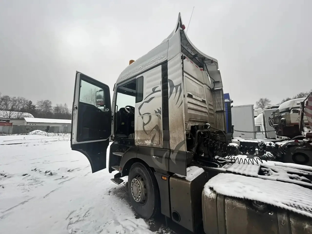 SITRAK C7H 6x4 Седельный тягач ZZ4256V364HE (Дизельный, 12,4 л, 540 л.с., МТ)