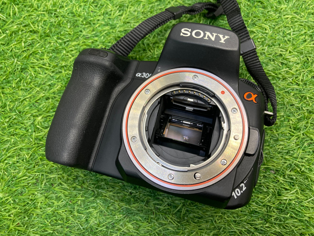 Sony A300 Kit DT 18-70mm 3.5-5.6 Macro С дефектом