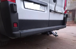 Фаркоп Бизон на Citroen Jumper, FIAT Ducato, Peugeot Boxer 2006- без подрезки бампера. Нагрузки: 3300/160 кг. (паспорт и сертификат в комплекте)(без электрики) FA 0340-E