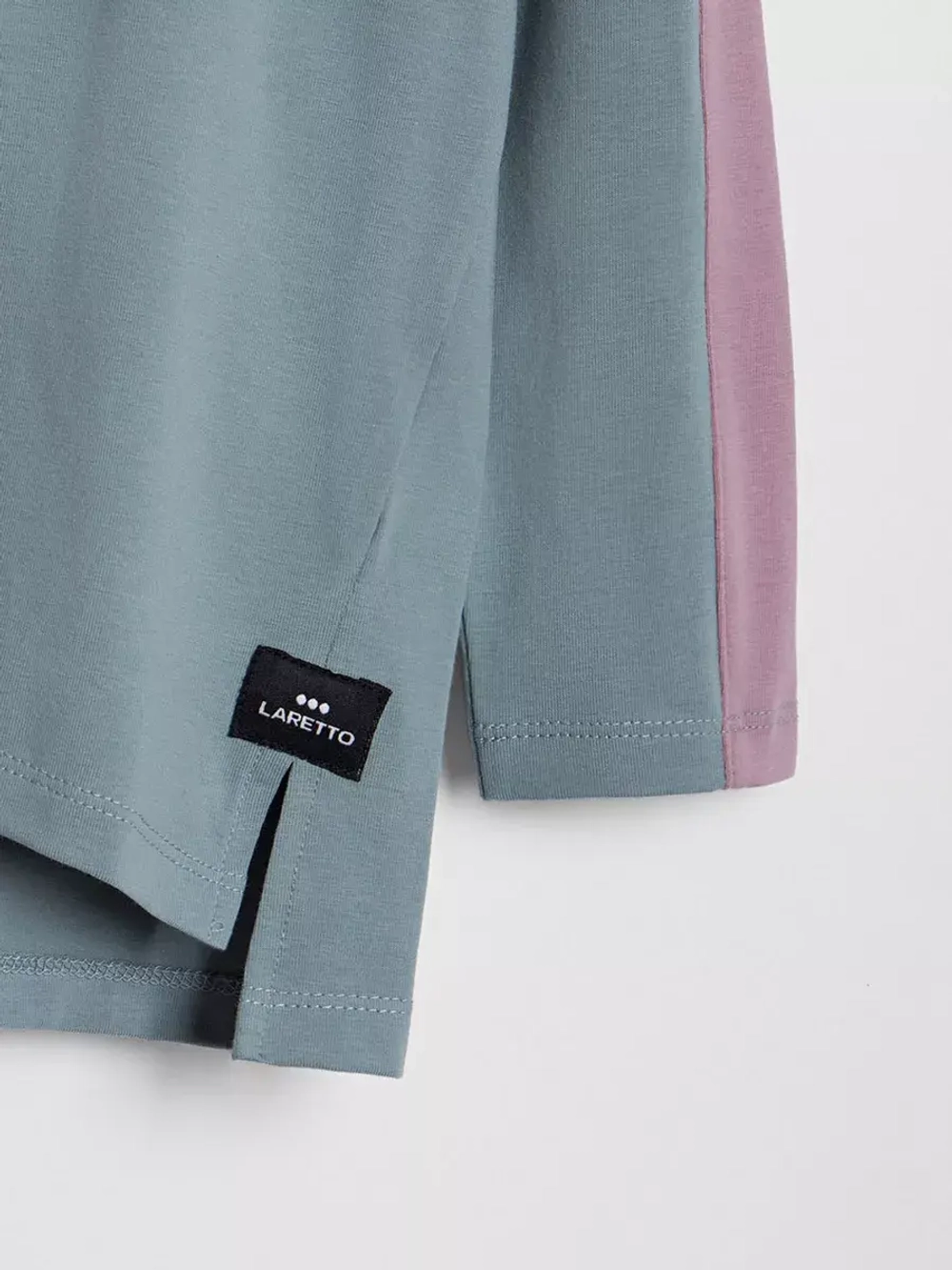 Спортивный костюм для девочки на весну с леггинсами