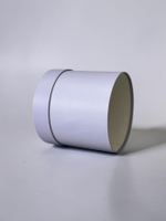 Плотная шляпная коробка фальш-крышка .Цвет; Светло серый.