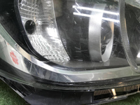 Битая Фара правая Toyota Hilux 8 (2015-2020) LED