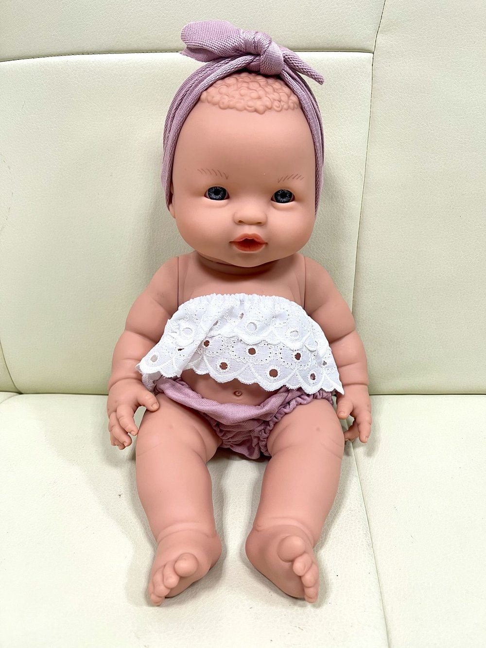 Кукла Manolo Dolls виниловая Mia 33см (10027)