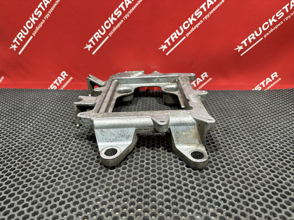 Кронштейн блока управления ДВС