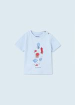 две футболки с шортами