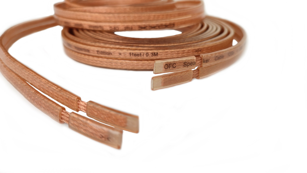 DAXX S52 Акустический кабель 12AWG (3.3 мм.кв)  медный плоский  -готовый без разъёмов-